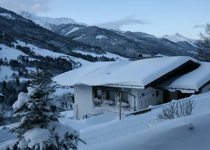 Schernthaner アパート タクセンバッハ